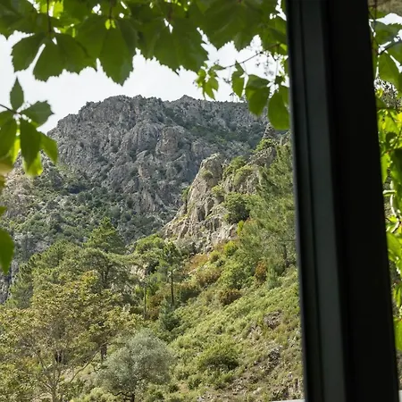 De La Restonica Hotel Corte (Corsica)