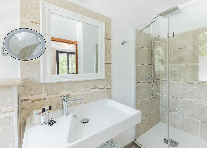 De La Restonica Hotel