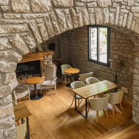 Hotell De La Restonica