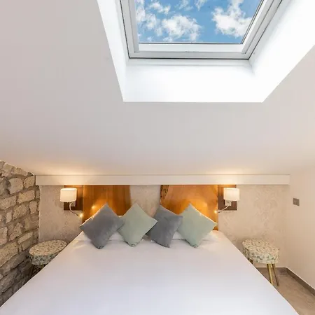 De La Restonica Hotell