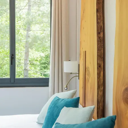 De La Restonica Hotell