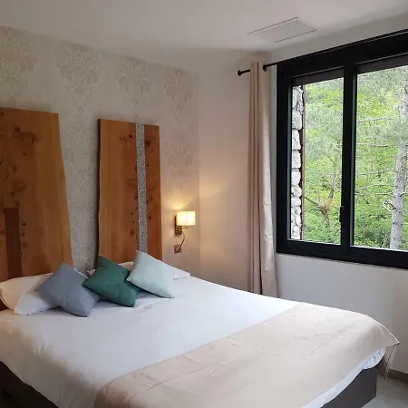 Hotell De La Restonica *