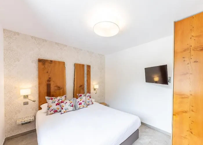 מלון De La Restonica *