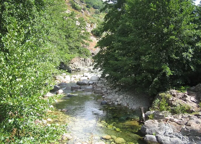 De La Restonica מלון *